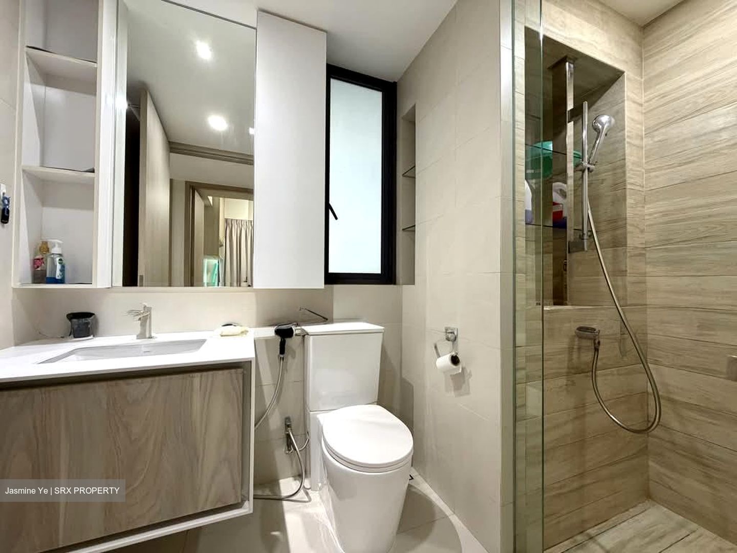J Gateway (D22), Condominium #570649141